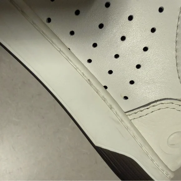 AUTH Preowned Womens Chanel White/Black Low Top Sneakers, size 38, Made in Italy - Picture 16 of 16